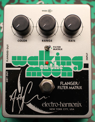Electro-Harmonix Walking On The Moon Andy Summers Signature Flanger / Filter Matrix Silver / Black Effects Pedal