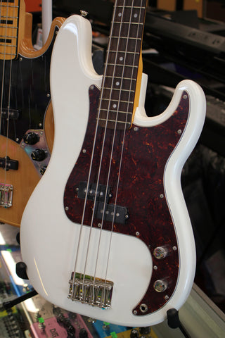Squier Classic Vibe 60's Precision Bass Guitar Olympic White