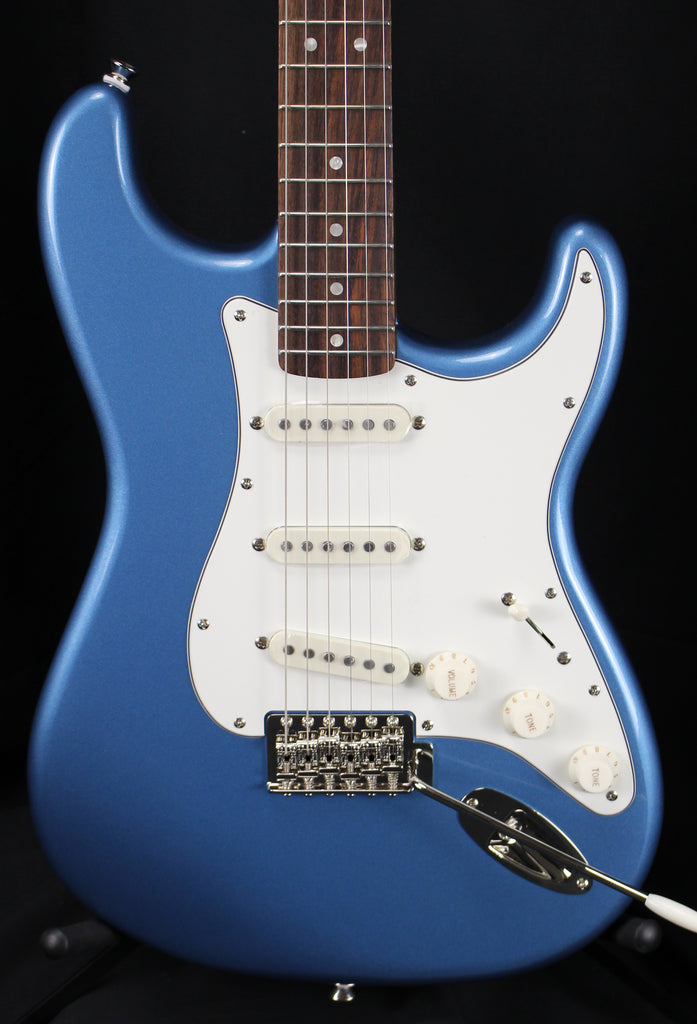 Squier Classic Vibe 60's Stratocaster Laurel Fretboard Electric Guitar Lake Placid Blue 6lbs 13oz