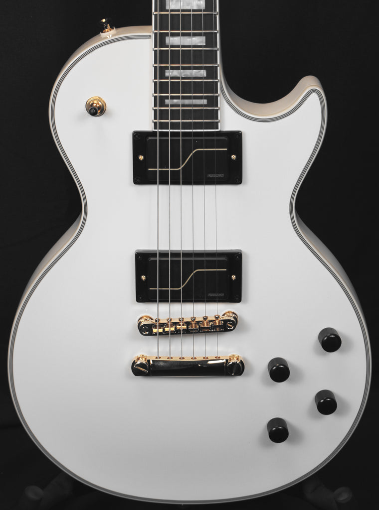 Epiphone Signature Matt Heafy Les Paul Custom Origins Electric Guitar Bone White w/Case 8lbs 7oz