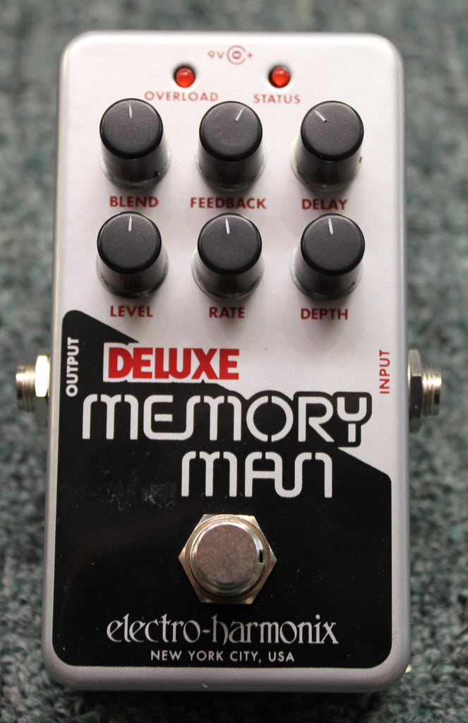 Electro-Harmonix Nano Deluxe Memory Man Analog Delay Effects Pedal w/Box