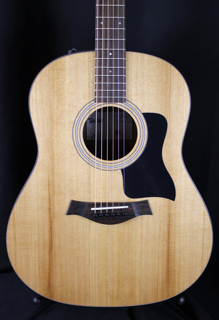 Taylor 117e Acoustic-Electric Guitar Natural w/Soft Case