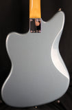 2021 Fender Vintera '60s Jazzmaster Pau Ferro Fingerboard Electric Guitar Ice Blue Metallic w/Fender Gigbag