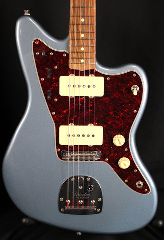 2021 Fender Vintera '60s Jazzmaster Pau Ferro Fingerboard Electric Guitar Ice Blue Metallic w/Fender Gigbag