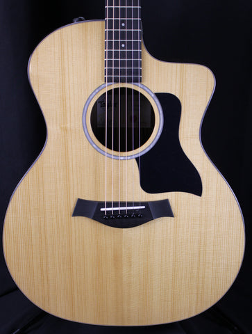 Taylor 214ce Plus Grand Auditorium Acoustic-Electric Guitar Natural Gloss w/AeroCase