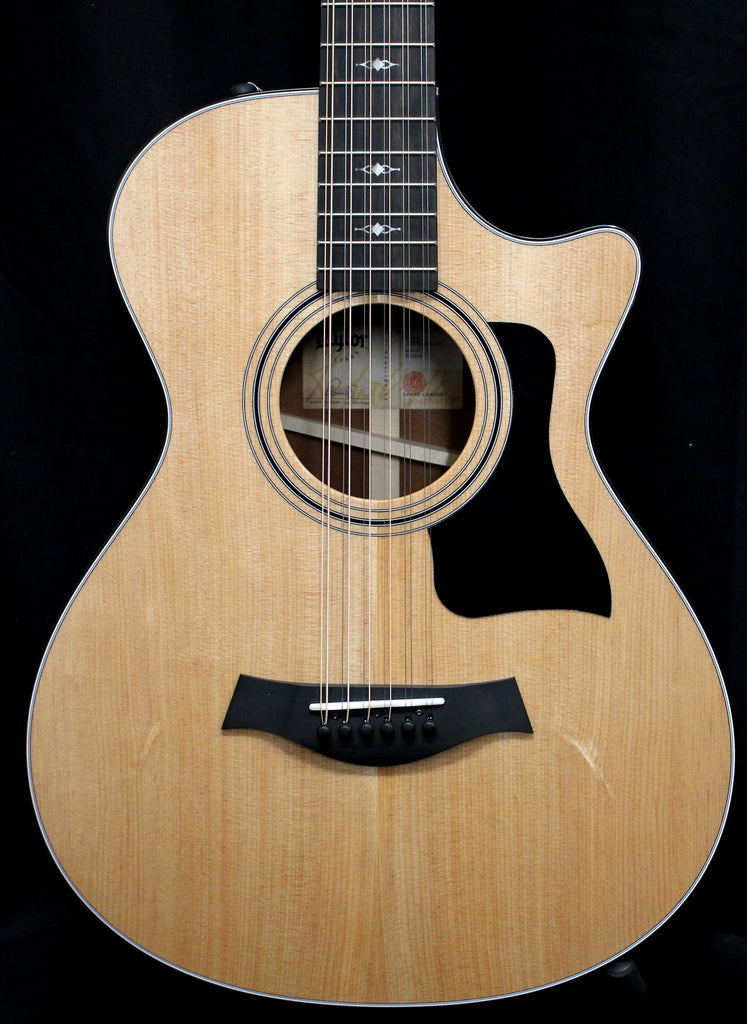 Taylor 352ce V-Class 12-Fret Grand Concert 12-String Acoustic Electric Guitar Natural w/Case