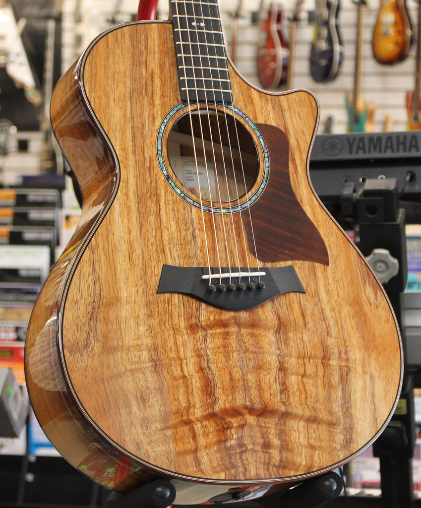 Taylor 722ce Hawaiian Koa Grand Concert Acoustic-Electric Guitar Natural w/Case
