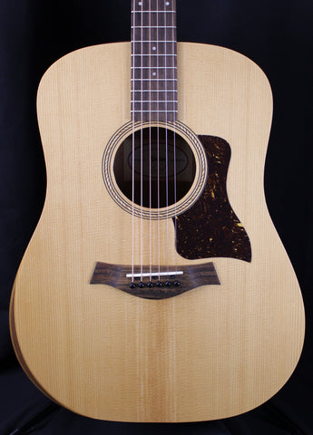 Taylor Academy A-10e Acoustic-Electric Guitar Natural w/Soft Case