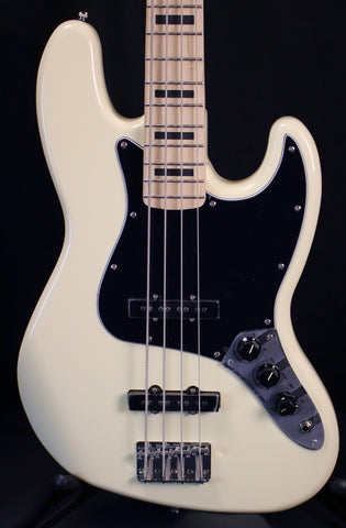 Squier Affinity Active Jazz Bass Olympic White Electric Bass Guitar