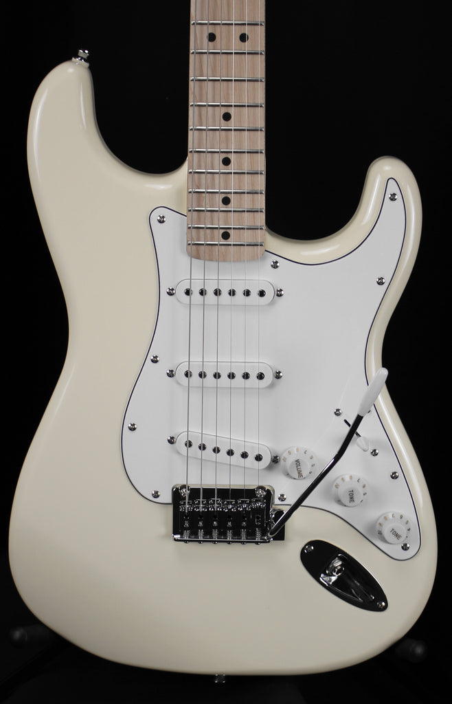 Squier Affinity Stratocaster Maple Fretboard Electric Guitar Olympic White 6lbs 12oz