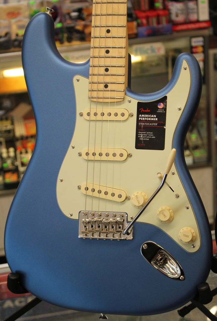 Fender American Performer Stratocaster Electric Guitar Satin Lake Placid Blue w/Gigbag