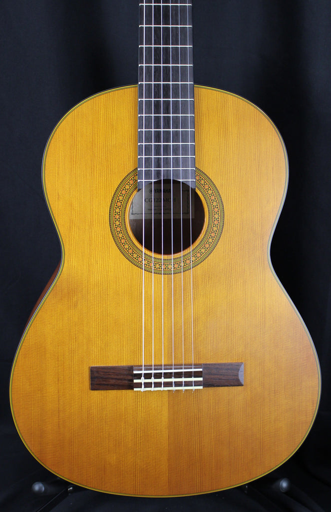 Yamaha CG122MCH Nylon Acoustic Classical Guitar Natural