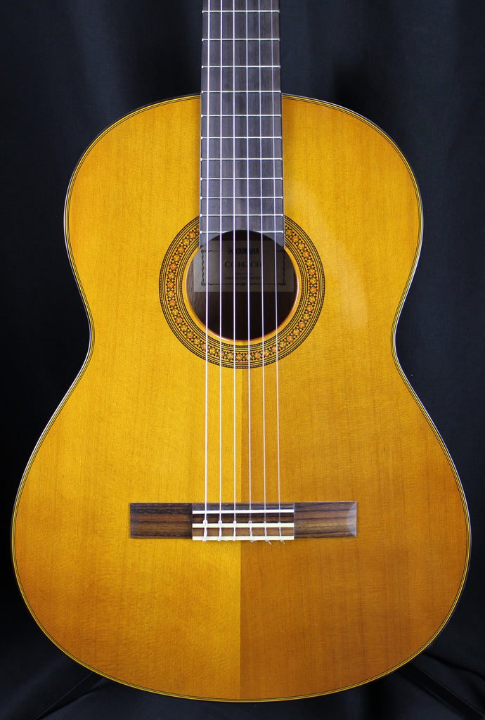 Yamaha CG142CH Nylon Cedar Acoustic Classical Guitar Natural