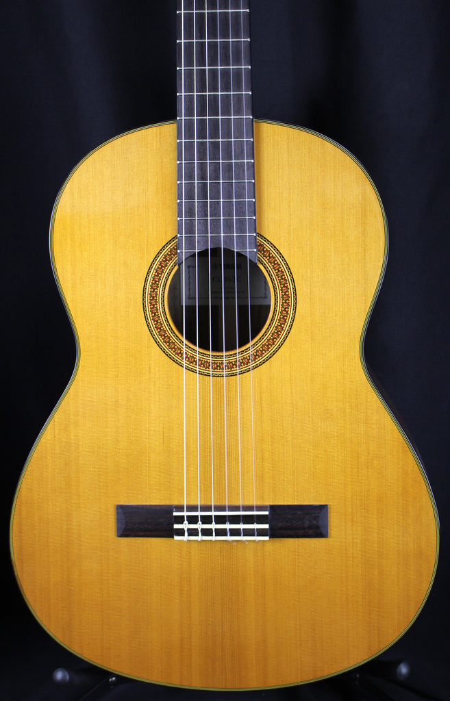 Yamaha CG162CH Nylon Cedar Top Acoustic Classical Guitar Natural