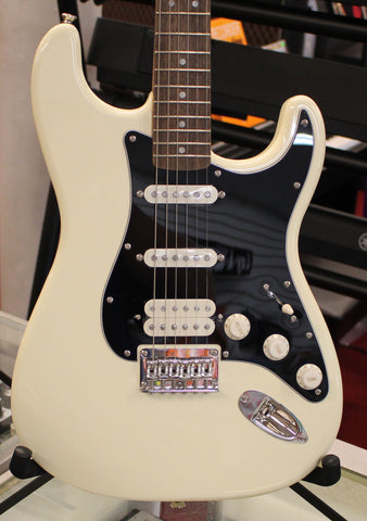 Squier Classic Vibe 70's Stratocaster HSS Hardtail Electric Guitar Olympic White 7lbs 10oz