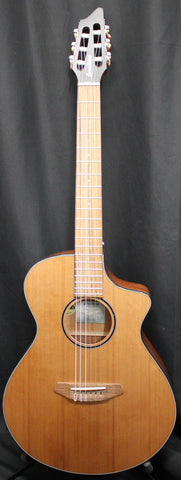 Breedlove Discovery S CE Cedar-African Mahogany Concert Acoustic-Electric Classical Guitar Natural