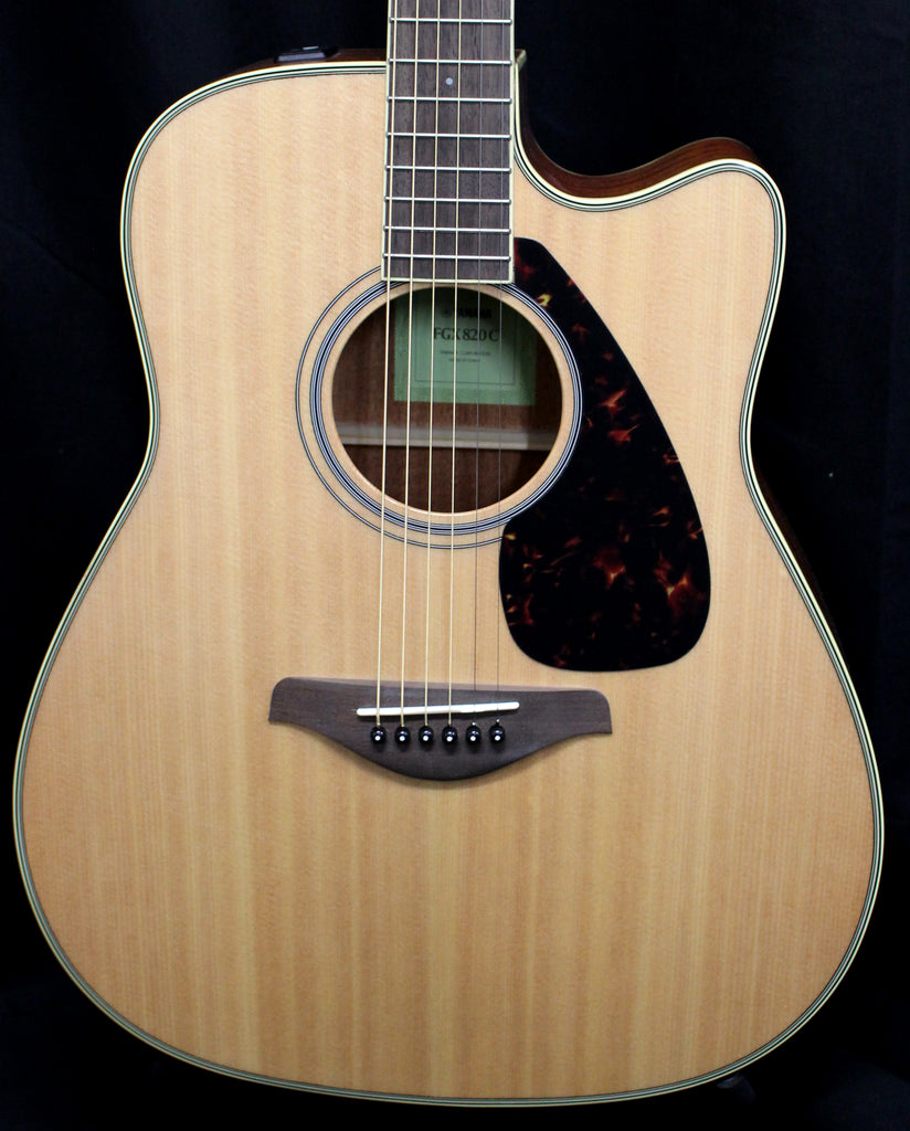 Yamaha FG Series FGX820C Acoustic-Electric Guitar Natural