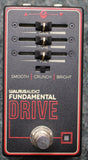 Walrus Audio Fundamental Drive Guitar Effects Pedal Black / Red