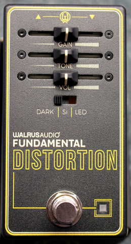 Walrus Audio Fundamental Series Distortion Effects Pedal Black