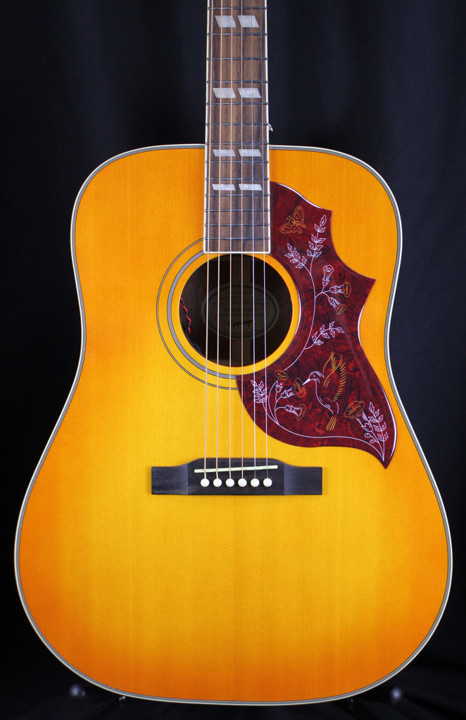 Epiphone Hummingbird Studio Acoustic Electric Guitar w/Gigbag Heritage Cherry Sunburst