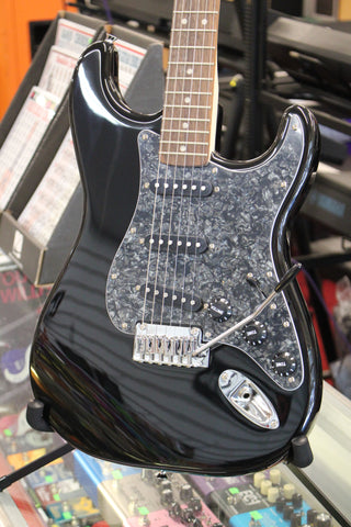 FSR Squier Affinity Stratocaster Laurel Fretboard Electric Guitar Black