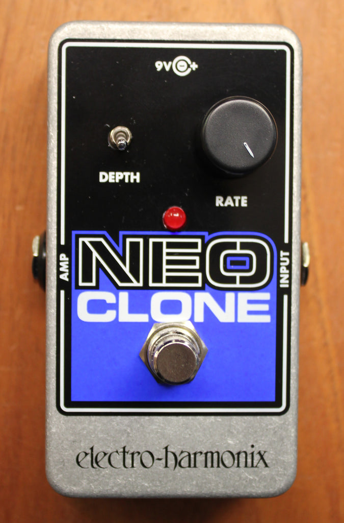 Electro-Harmonix Neo Clone Analog Chorus Guitar Effects Pedal w/Box