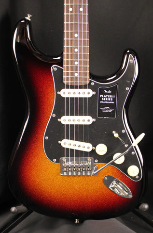 2025 Fender Limited Edition Player II Stratocaster Electric Guitar Sparkle 3-Color Sunburst
